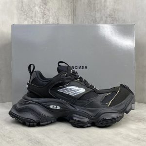 Balenciaga Black Chunky Running Sneakers for Men
