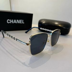 Chanel Chain Temple Square Sunglasses Black Gold