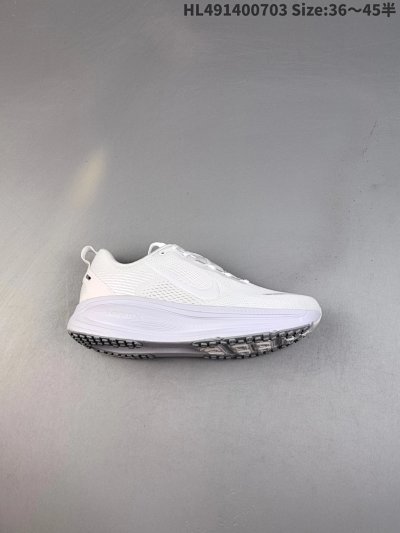 Nike White Running Shoes Lightweight Mesh Sneakers