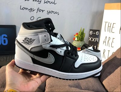 Nike Air Jordan 1 High Black White Basketball Shoes