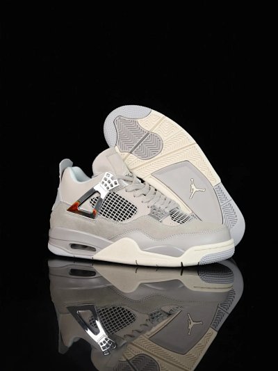 Nike Air Jordan 4 Retro Frozen Moments Sneakers
