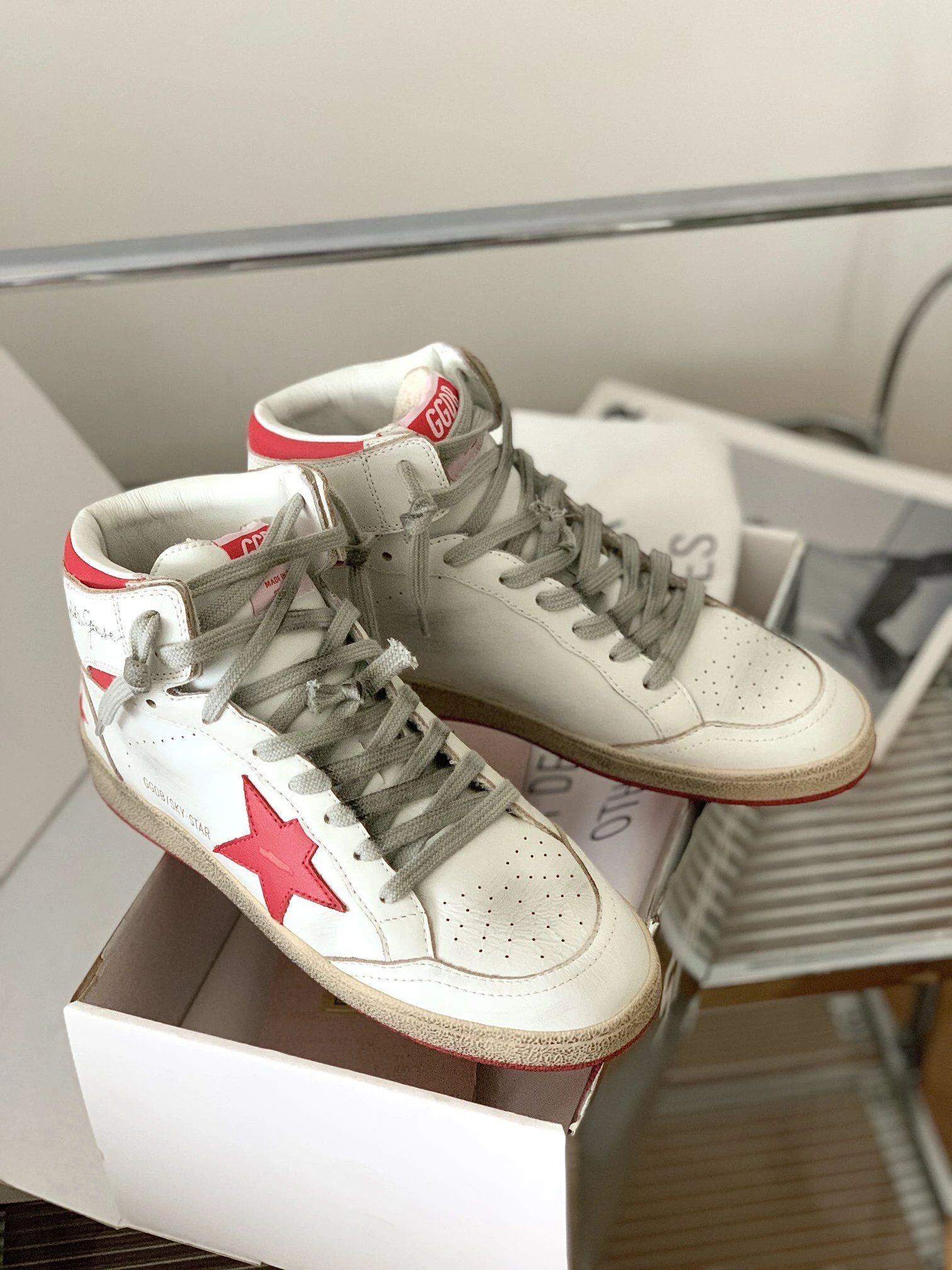 Golden Goose White High Top Sneakers Red Star - Buy at OopBuy