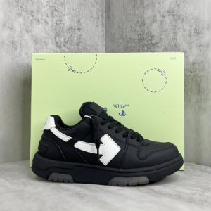 Off-White Men’s Black Arrow Low Top Casual Sneakers