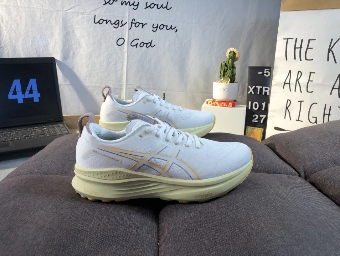 Asics ASICS White Blue Cushioned Running Shoes for Women - Buy at OopBuy