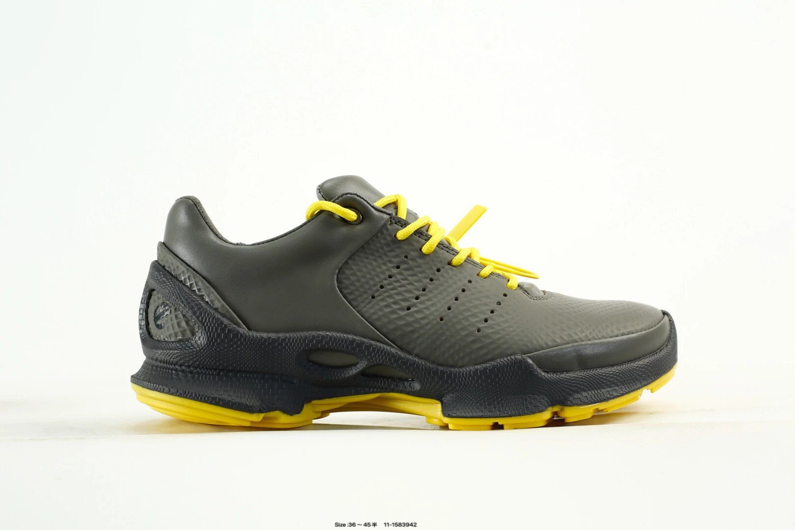 Asics Asics Black Yellow Low Top Running Shoes - Buy at OopBuy