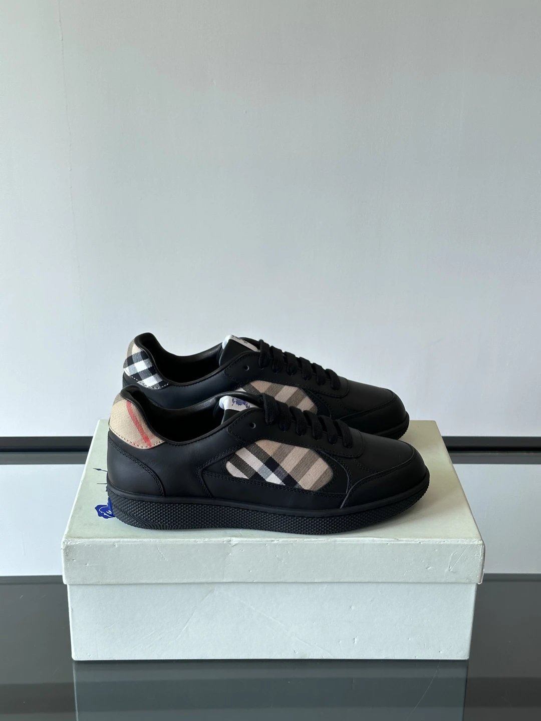 Burberry Burberry Black Check Panel Low Top Sneakers - Buy at OopBuy